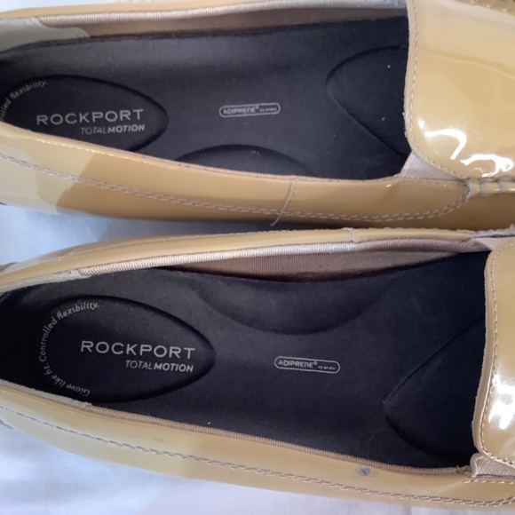 Euc Rockport total Motion taupe flats Loafers Adiprene sz. 9 ladies - Picture 10 of 11